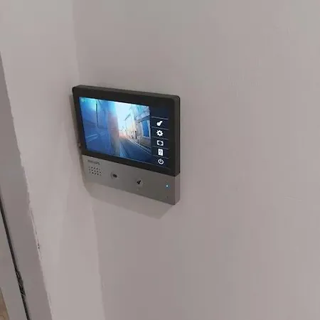 아파트 Appartement, *